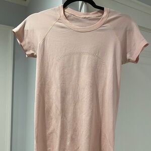 Lululemon Swiftly Tech Short Sleeve Top